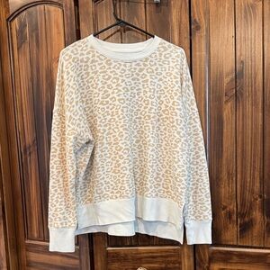 Time and Tru Cream and Tan Leopard Print Crewneck Sweatshirt
